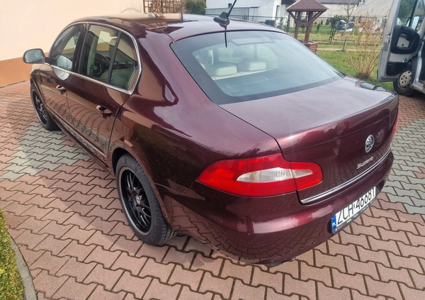 Skoda Superb cena 18500 przebieg: 183000, rok produkcji 2008 z Koźmin Wielkopolski małe 11